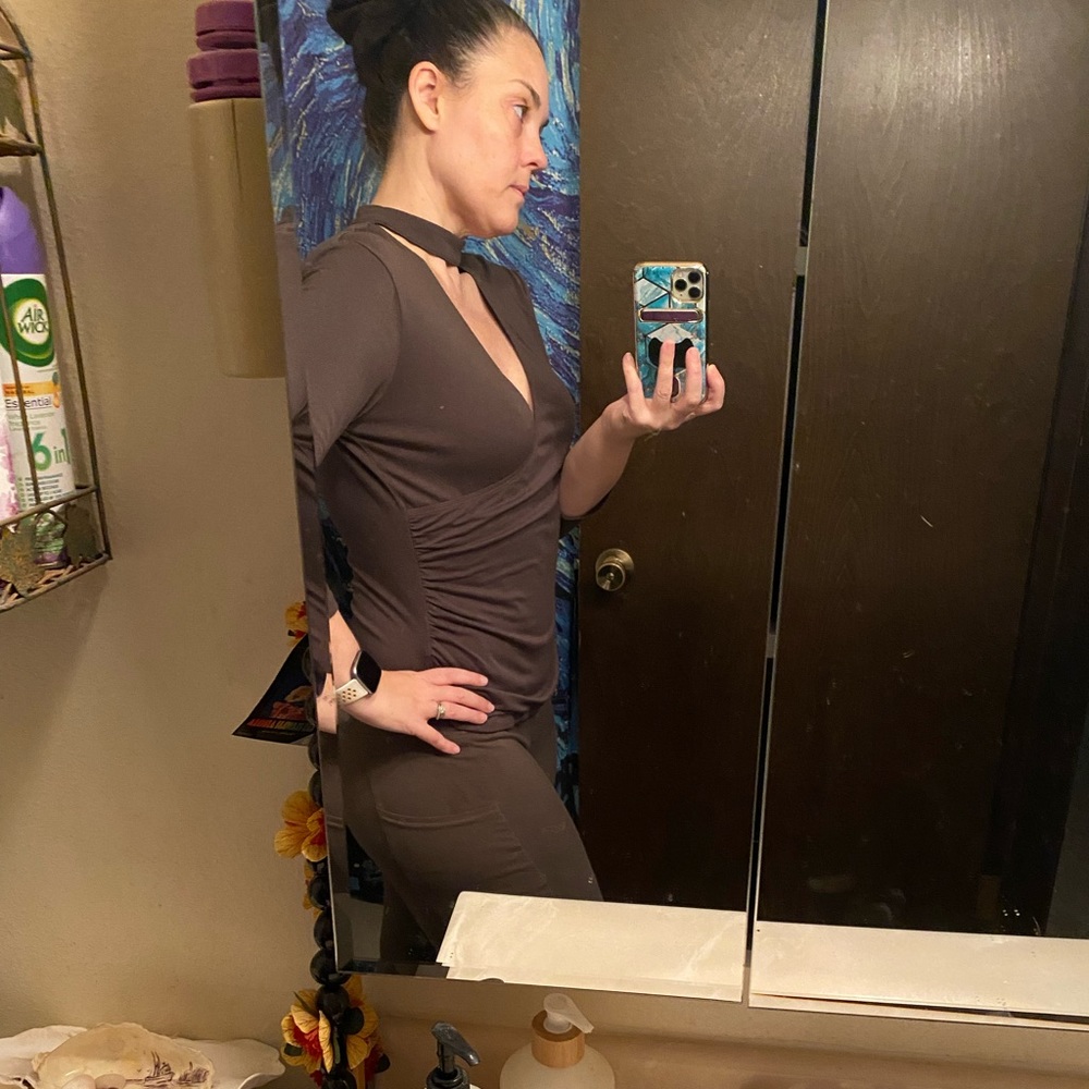 IZ BYER Size XL Olive Green Wrap Top & Rouched In Front 3/4 Sleeve